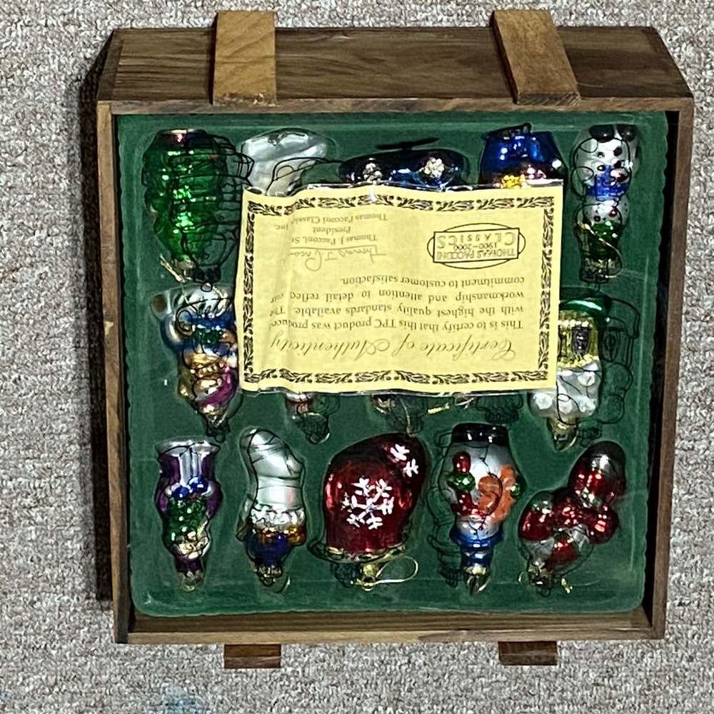 Thomas Pacconi Classics Museum Series 30 Piece Glass Ornament Set Wooden Crate